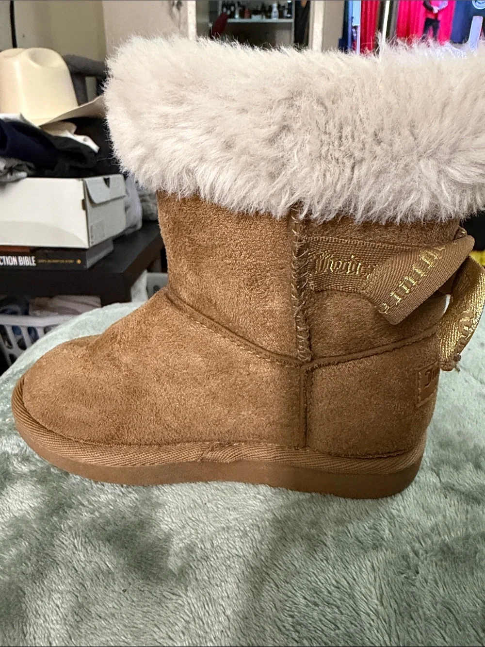 Juicy Couture Girls' Tan Boots with Cream Faux-Shearling Cuff and Branded Ribbon